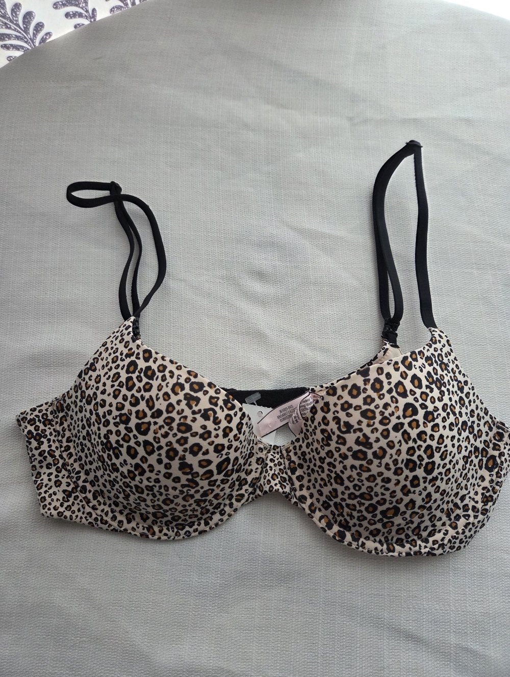 Victorias Secret Leopard Print T-Shirt Push Up Bra - Women's Beige/Cream, 34B - Picture 2 of 5